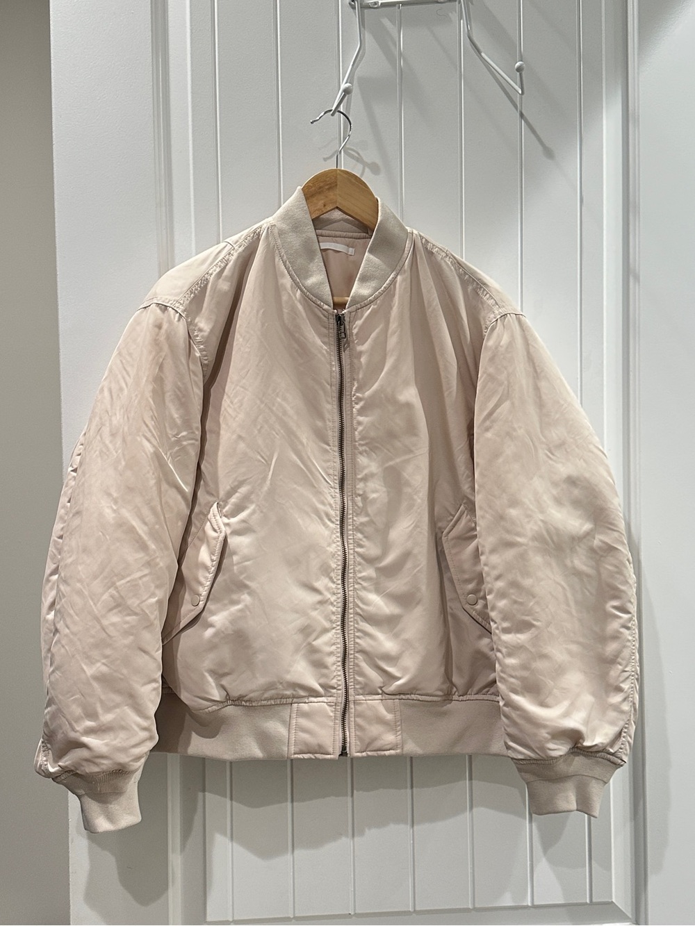 Uniqlo Women's Water Resistant Bomber Jacket - cream